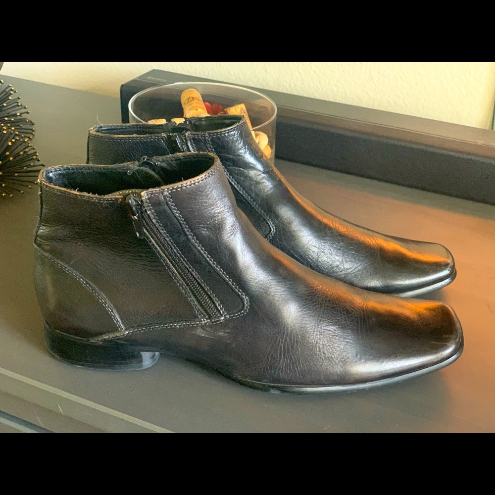 Kenneth Cole Leather boots